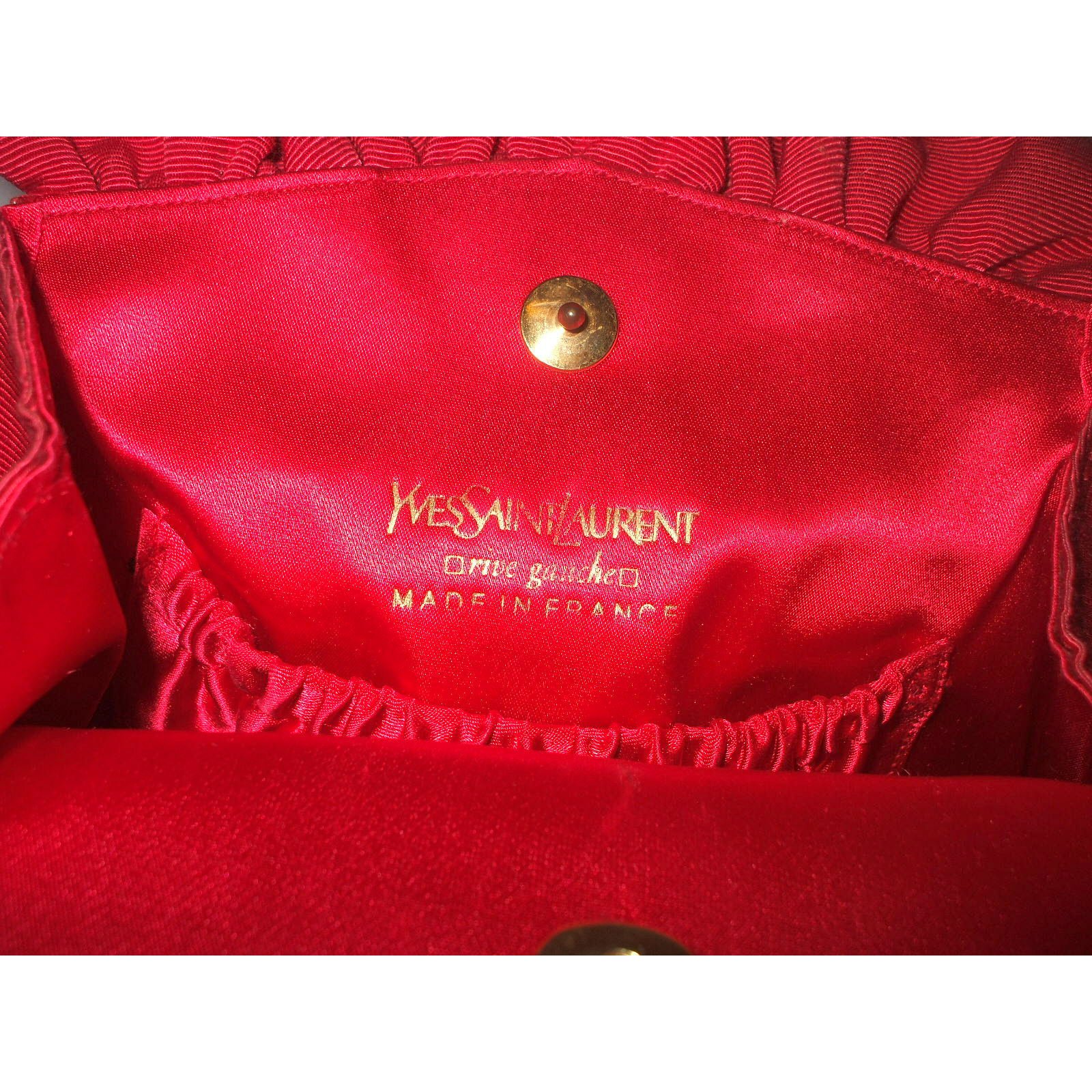 Handbags Yves Saint Laurent Handbags Cloth Red ref.16183 - Joli Closet  