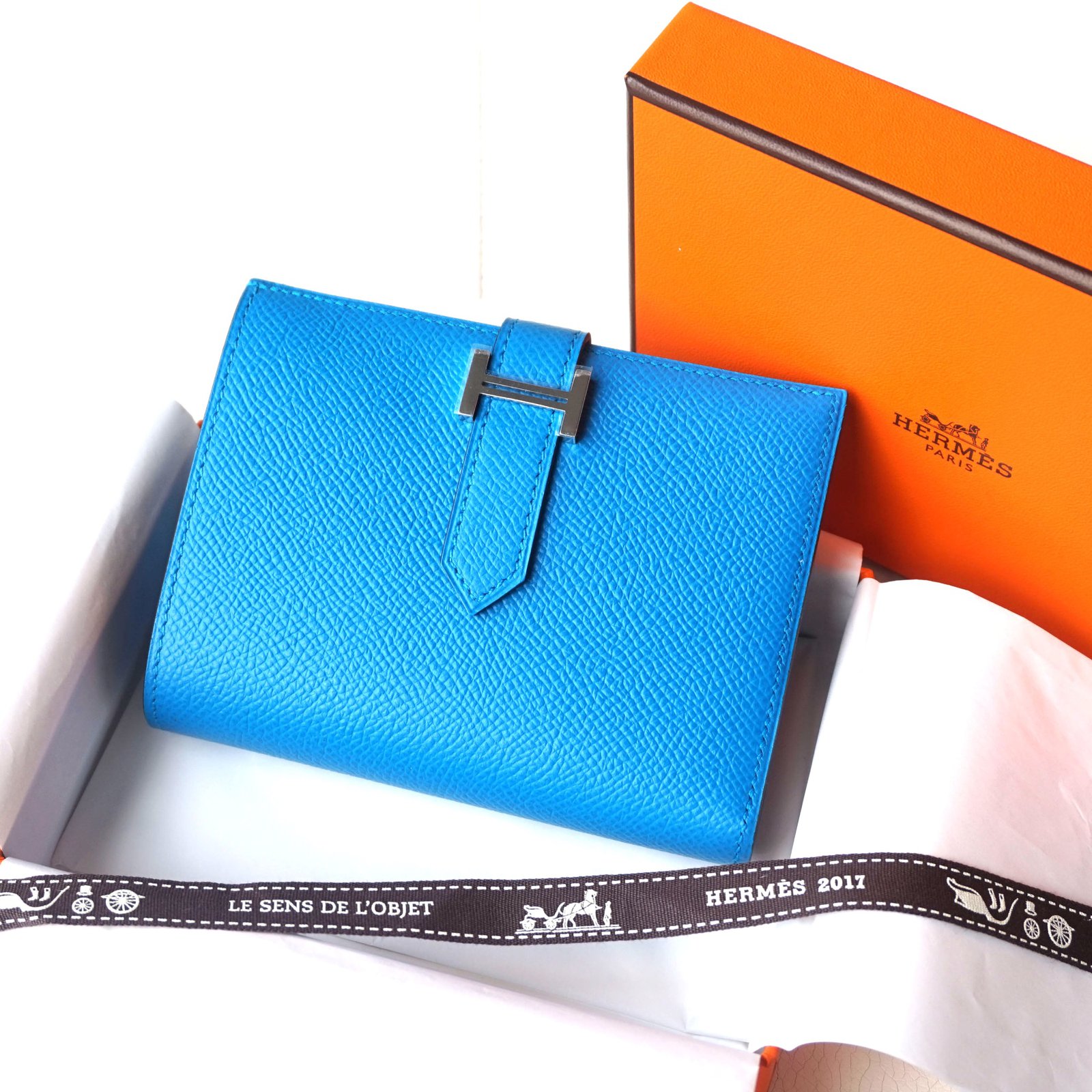 Hermès Béarn compact wallet Wallets Leather Blue ref.47513 - Joli Closet