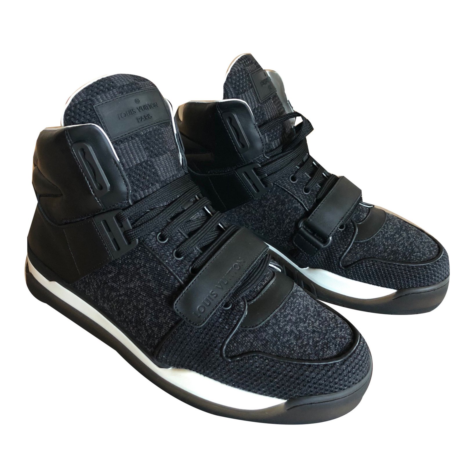 Baskets homme Louis Vuitton Sneakers Cuir Noir ref.58470 - Joli Closet